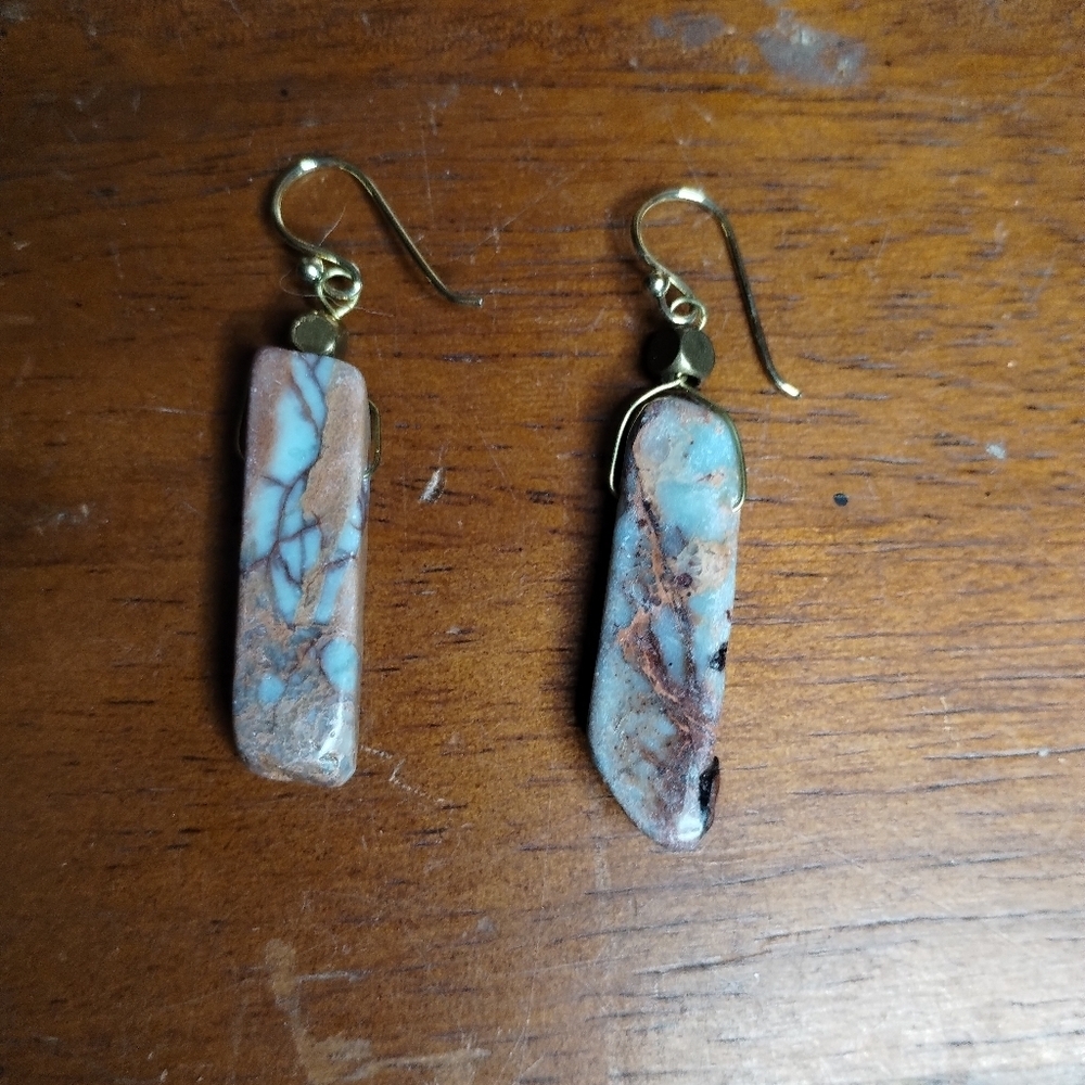 Elegant Turquoise and Gold Color Stone Dangle Earrings - Picture 1 of 1
